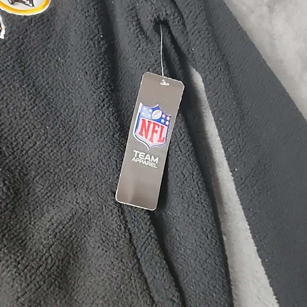 NFL Team Apparel Redskins zip up fleece Hoodie. NWT . Size S - Picture 9 of 10